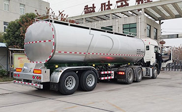 鮮奶運輸車在酵母乳運輸中的優勢和特點
